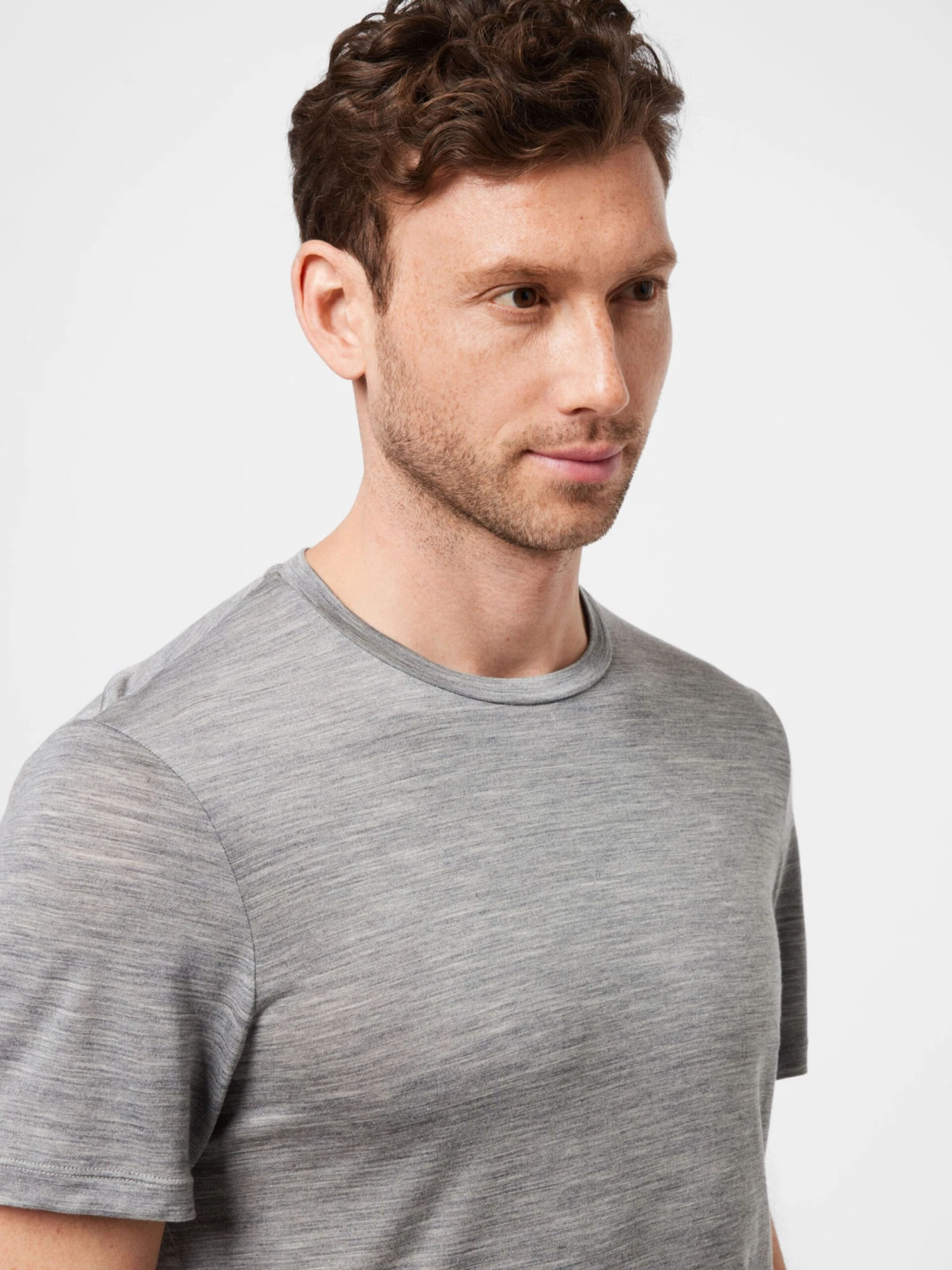 Icebreaker T-shirts Functioneel Shirt Sphere II Heren Grijs Gemêleerd 4 Icebreaker T-shirts Functioneel Shirt Sphere II Heren Grijs Gemêleerd - Afbeelding 2