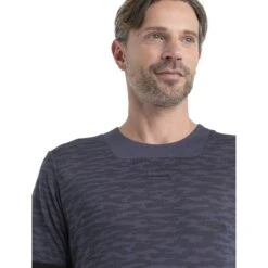 Icebreaker ZoneKnit™ IB Topo T-Shirt Heren - Graphite/Black/AOP -Icebreaker icebreaker mens zoneknit ib topo short sleeve tee graphite black aop model 4 1499314