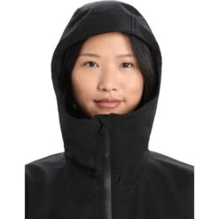 Icebreaker Shell+™ Jas Met Capuchon Dames - Zwart -Icebreaker icebreaker womens shell plus hooded jacket black 5 1270841