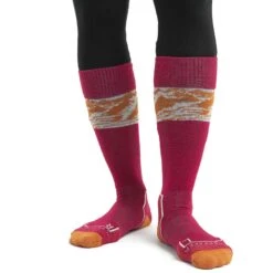 Icebreaker Ski+ Light OTC Alps 3D Sokken Dames - Electron Pink/Earth/Snow 9 Icebreaker Ski+ Light OTC Alps 3D Sokken Dames - Electron Pink/Earth/Snow -Icebreaker icebreaker womens ski plus light otc alps 3d socks electron pink earth snow model 3 1498924